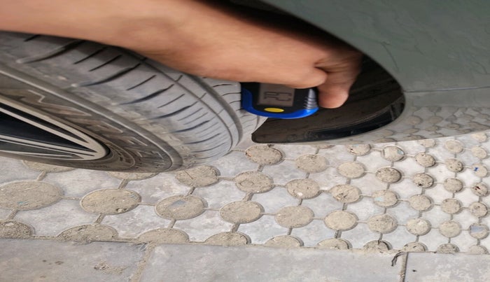 2023 Hyundai GRAND I10 NIOS ASTA 1.2 KAPPA VTVT, Petrol, Manual, 14,151 km, tyre