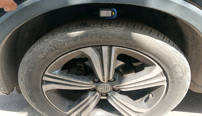 2022 MG ASTOR SHARP EX 1.5 MT, Petrol, Manual, 56,452 km, tyre