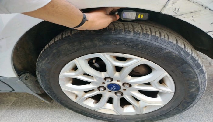 2017 Ford Ecosport TITANIUM 1.5L DIESEL, Diesel, Manual, 70,965 km, tyre