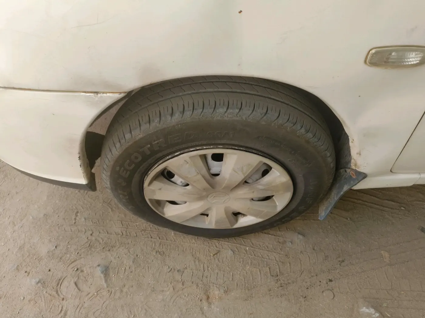 2013 Tata Indigo ECS LX TDI, Diesel, Manual, 1,26,316 km, tyre