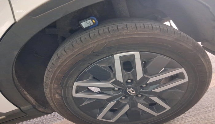 2022 Hyundai VENUE S PLUS 1.5 CRDI, Diesel, Manual, 65,080 km, tyre