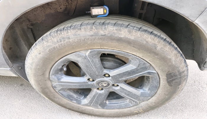 2023 Tata NEXON XZA PLUS LUX SUNROOF DARK PETROL, Petrol, Automatic, 27,190 km, tyre