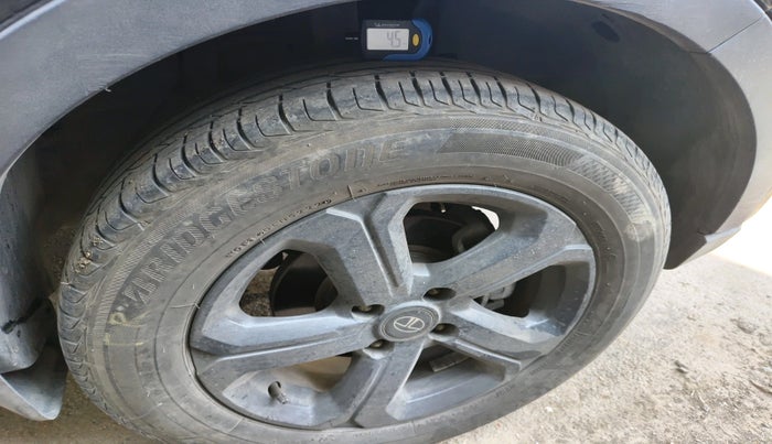 2023 Tata NEXON XZA PLUS LUX SUNROOF DARK PETROL, Petrol, Automatic, 27,190 km, tyre