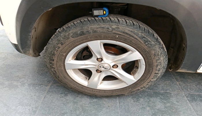 2016 Renault Kwid RXT 0.8, CNG, Manual, 82,672 km, tyre