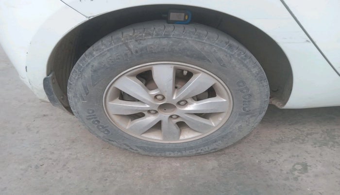 2014 Hyundai i20 SPORTZ 1.4 CRDI, Diesel, Manual, 1,77,623 km, tyre