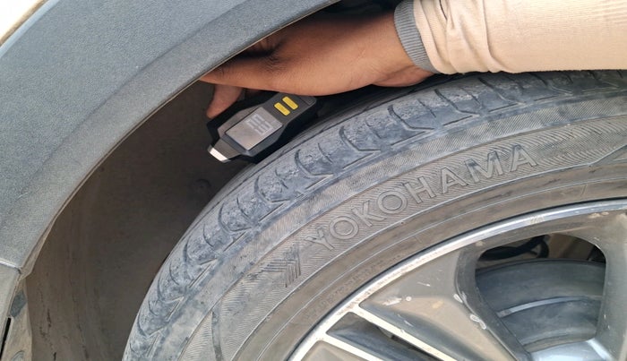 2016 Hyundai Creta SX PLUS AT 1.6 DIESEL, Diesel, Automatic, 2,12,666 km, tyre