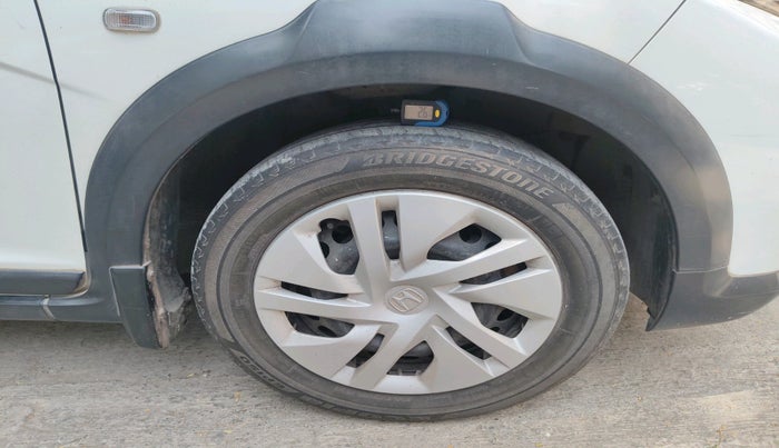 2017 Honda WR-V 1.2L I-VTEC S MT, Petrol, Manual, 36,915 km, tyre