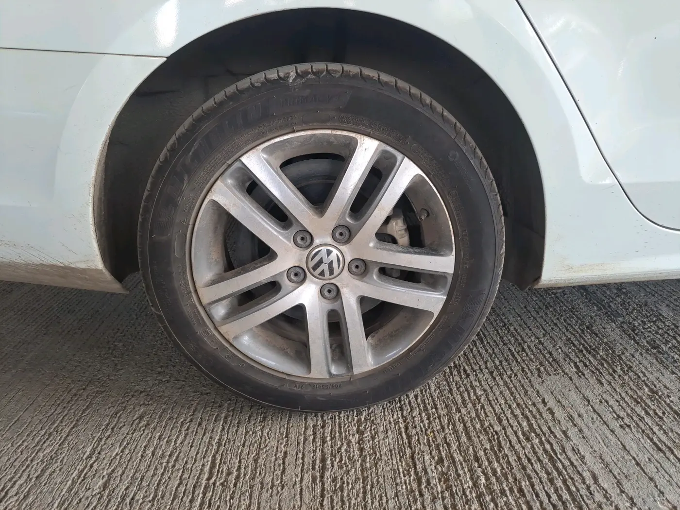 2015 Volkswagen Jetta HIGHLINE TDI AT, Diesel, Automatic, 60,250 km, tyre