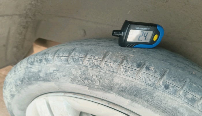 2012 Maruti OMNI E STD, Petrol, Manual, 1,03,130 km, tyre