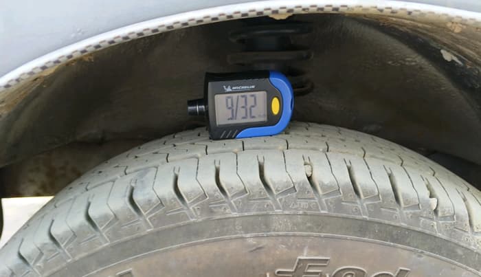 2019 Maruti Eeco 5 STR WITH A/C+HTR, CNG, Manual, 91,119 km, tyre