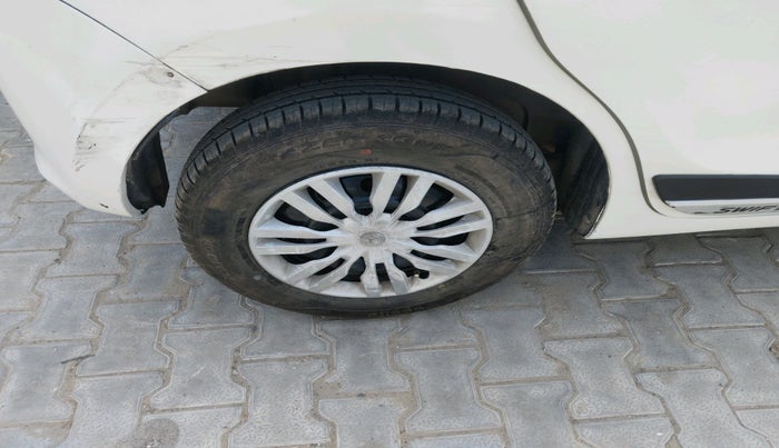 2019 Maruti Swift LXI, Petrol, Manual, 1,00,726 km, tyre