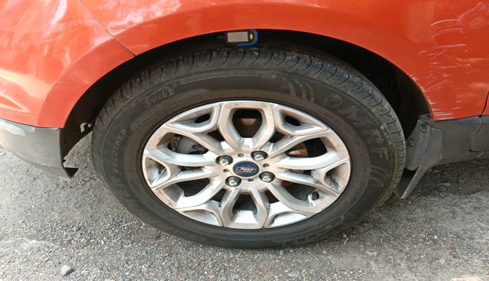 2014 Ford Ecosport TITANIUM 1.5L DIESEL, Diesel, Manual, 1,08,000 km, tyre