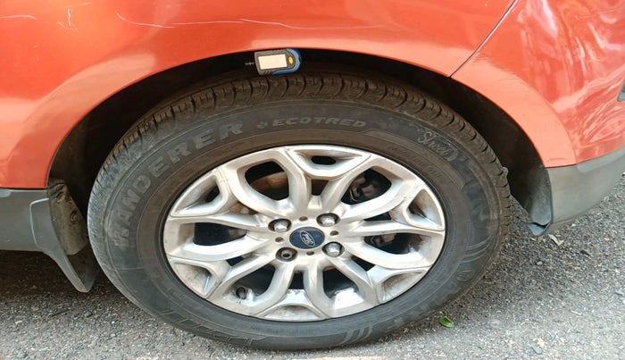 2014 Ford Ecosport TITANIUM 1.5L DIESEL, Diesel, Manual, 1,08,000 km, tyre