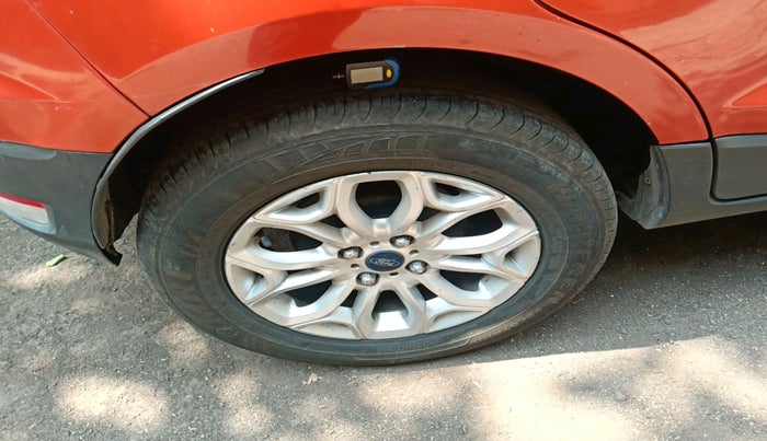 2014 Ford Ecosport TITANIUM 1.5L DIESEL, Diesel, Manual, 1,08,000 km, tyre