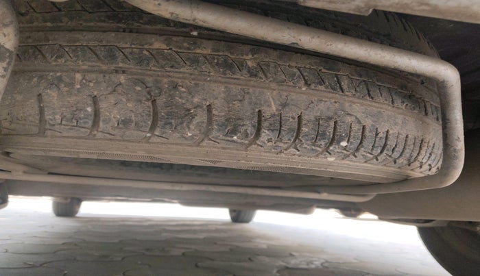 2014 Maruti Ertiga VDI, Diesel, Manual, 1,04,829 km, tyre