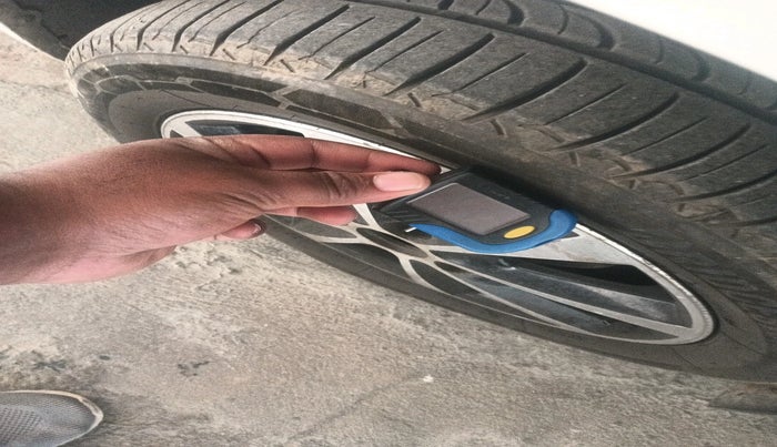 2012 Tata Manza ELAN SAFIRE, Petrol, Manual, 97,813 km, tyre