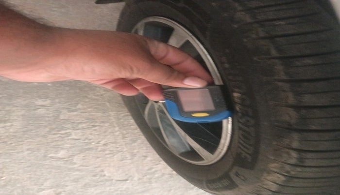 2012 Tata Manza ELAN SAFIRE, Petrol, Manual, 97,813 km, tyre