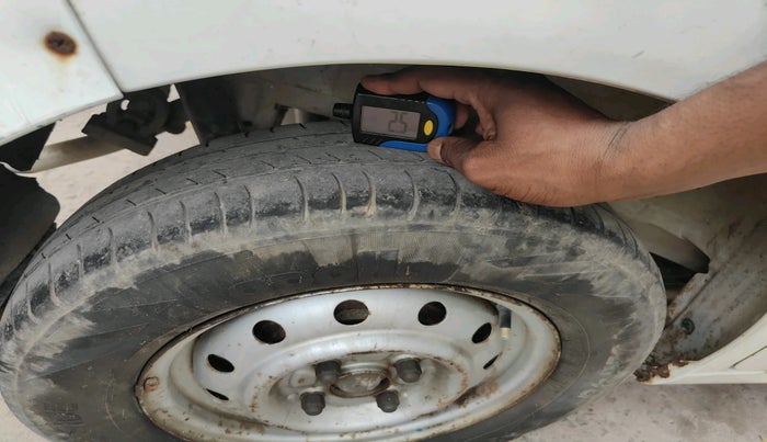 2012 Maruti Wagon R 1.0 LXI, Petrol, Manual, 28,690 km, tyre