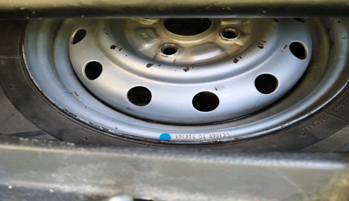 2015 Maruti Wagon R 1.0 LXI CNG, CNG, Manual, 1,10,602 km, tyre