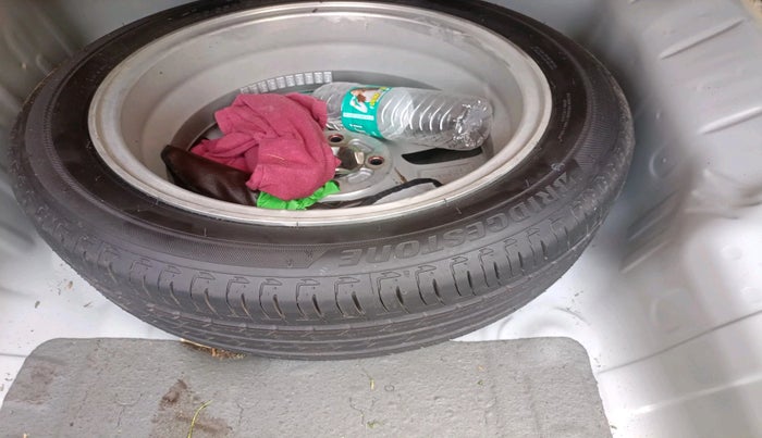 2022 Honda City 1.5L I-VTEC ZX, Petrol, Manual, 80,000 km, tyre