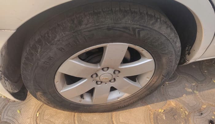 2012 Chevrolet Captiva LTZ AWD AT, Diesel, Automatic, 1,15,557 km, tyre