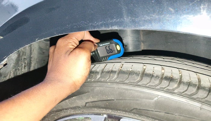 2022 Hyundai NEW I20 ASTA 1.2 MT, Petrol, Manual, 17,809 km, tyre