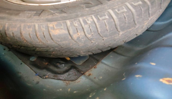 2009 Maruti Alto LXI, Petrol, Manual, 32,647 km, tyre