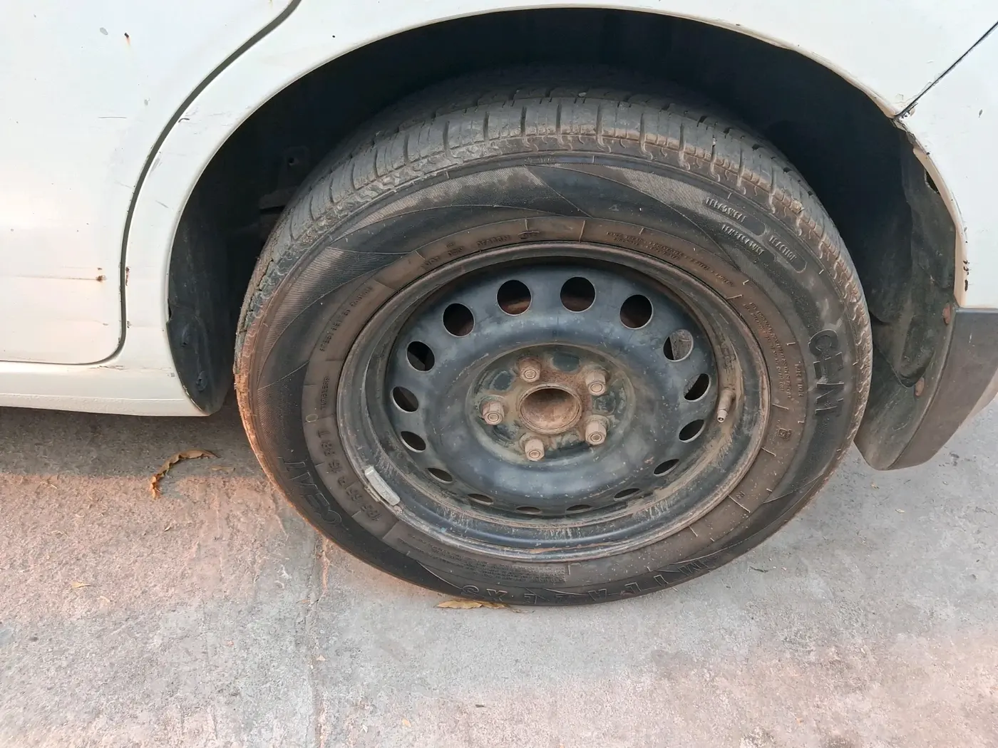2014 Maruti Ertiga VDI, Diesel, Manual, 1,26,241 km, tyre