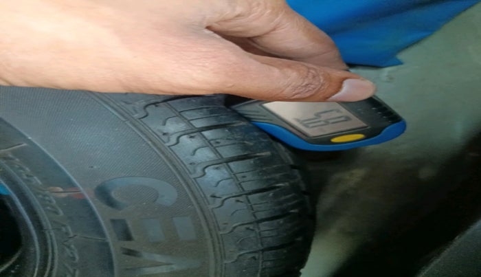 2014 Maruti Alto 800 LXI, Petrol, Manual, 41,531 km, tyre