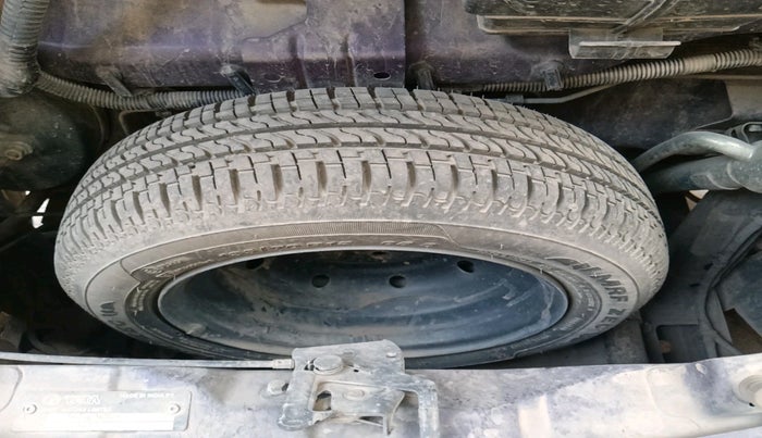 2015 Tata Nano TWIST XTA, Petrol, Automatic, 25,045 km, tyre