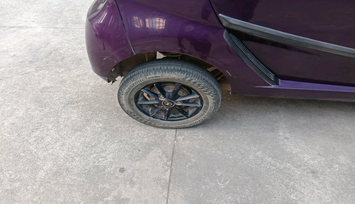 2015 Tata Nano TWIST XTA, Petrol, Automatic, 25,045 km, tyre