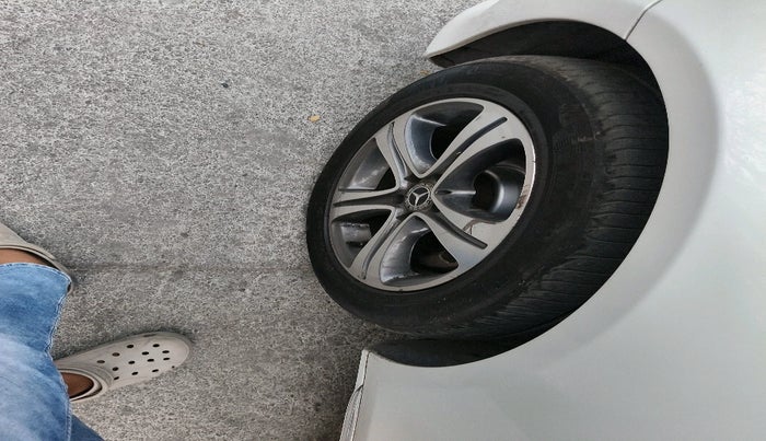 2019 Mercedes Benz E Class E 200 Expression, Petrol, Automatic, 88,131 km, tyre