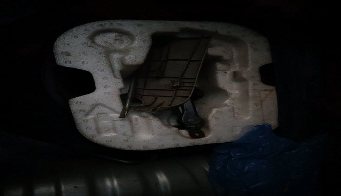 2013 Renault Pulse RXL PETROL, Petrol, Manual, 1,45,868 km, tyre