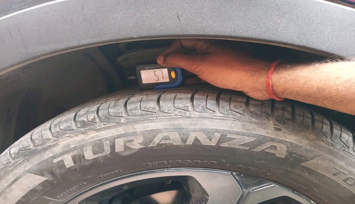 2023 Tata NEXON XZA PLUS LUX SUNROOF RED DARK PETROL, Petrol, Automatic, 33,365 km, tyre