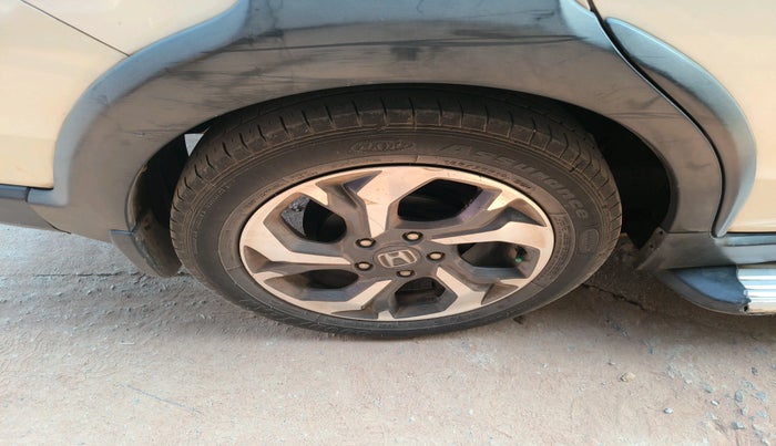 2016 Honda BR-V 1.5L I-VTEC V CVT, Petrol, Automatic, 1,06,417 km, tyre