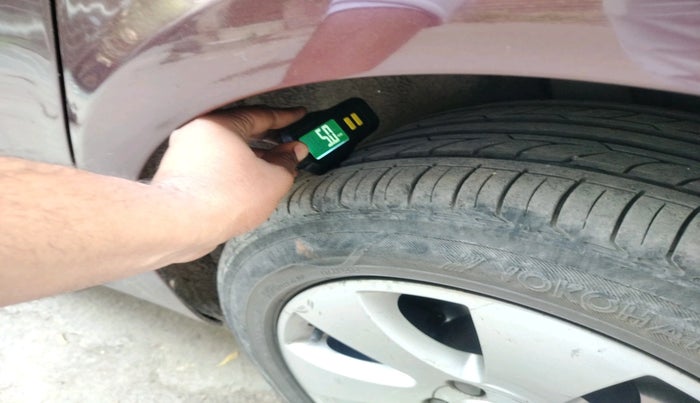 2012 Skoda Superb ELEGANCE 1.8 TSI AT, Petrol, Automatic, 1,01,463 km, tyre