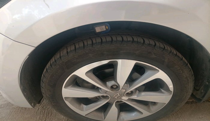 2016 Hyundai Elite i20 ASTA 1.2 (O), Petrol, Manual, 42,722 km, tyre