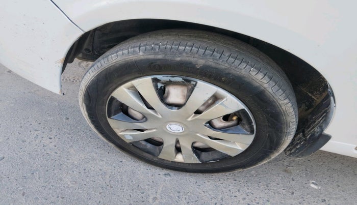 2011 Maruti Alto K10 LXI, Petrol, Manual, 2,11,929 km, tyre