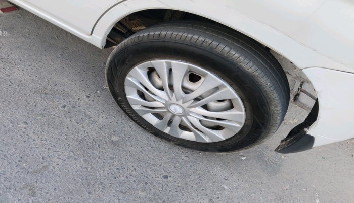 2011 Maruti Alto K10 LXI, Petrol, Manual, 2,11,929 km, tyre