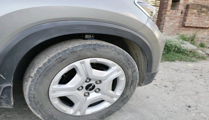 2021 KIA SONET HTK PLUS 1.2, Petrol, Manual, 35,871 km, tyre