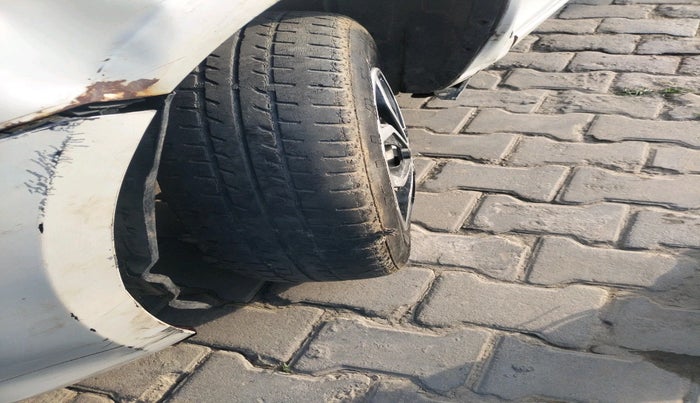 2013 Maruti Swift Dzire LDI, Diesel, Manual, 85,930 km, tyre