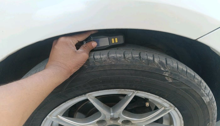 2020 Maruti Swift LXI, CNG, Manual, 1,00,575 km, tyre