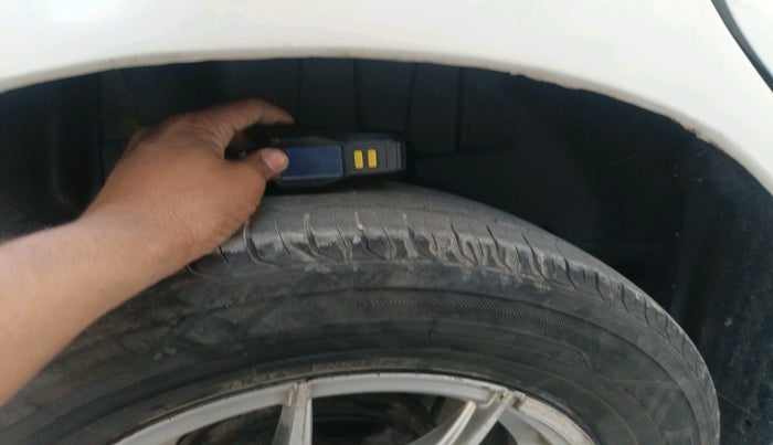 2020 Maruti Swift LXI, CNG, Manual, 1,00,575 km, tyre