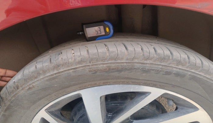 2023 Volkswagen VIRTUS TOPLINE TSI 1.0 AT, Petrol, Automatic, 37,098 km, tyre