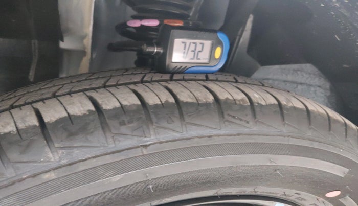 2025 Renault TRIBER Evolution, Petrol, Manual, 35 km, tyre