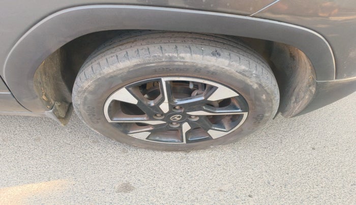 2022 Tata PUNCH CREATIVE  AMT, Petrol, Automatic, 34,738 km, tyre