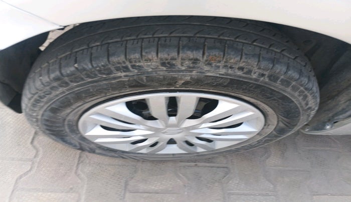 2014 Maruti Swift VDI, Diesel, Manual, 1,92,335 km, tyre
