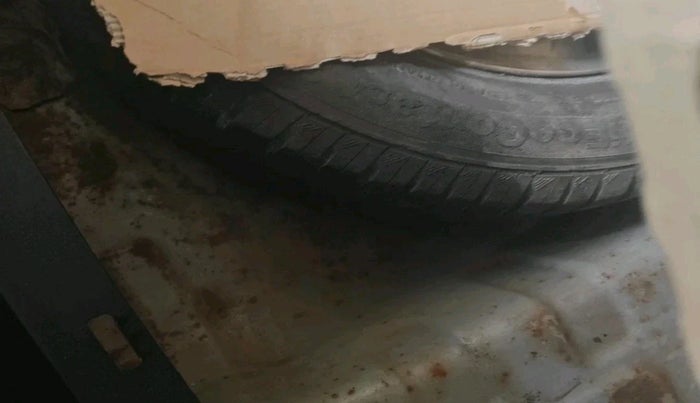 2009 Maruti Swift Dzire ZDI, Diesel, Manual, 1,70,744 km, tyre