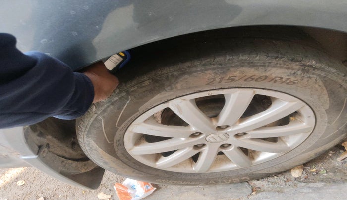 2011 Maruti SX4 ZXI, Petrol, Manual, 1,73,527 km, tyre