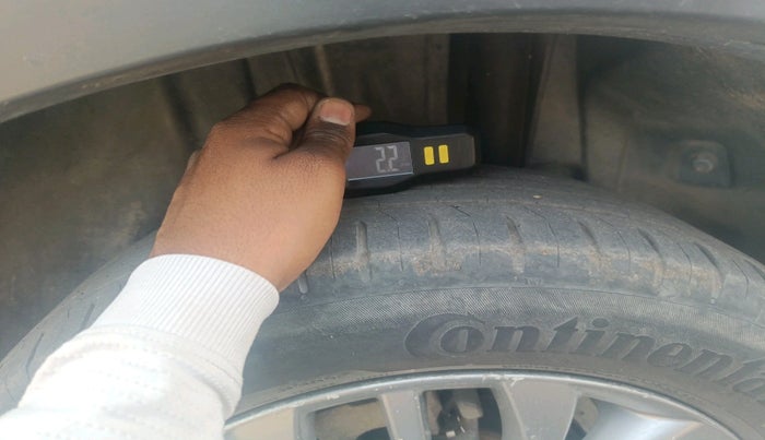 2017 Maruti S Cross ALPHA 1.6, Diesel, Manual, 1,20,574 km, tyre